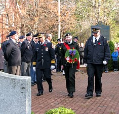 2015
												11 11 Cenotaph, Lion's Head (21a).JPG